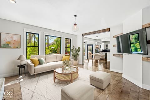 Living room at 9681 Sunwood Way, Carmel, IN