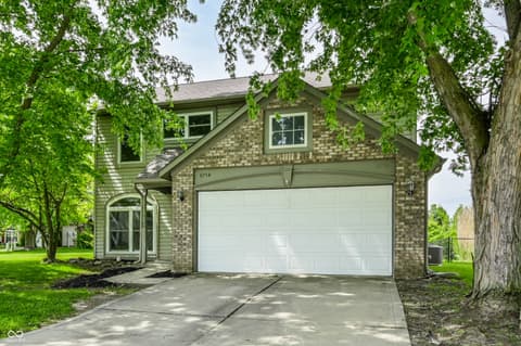 6754 Wimbledon Drive, Zionsville, IN 46077