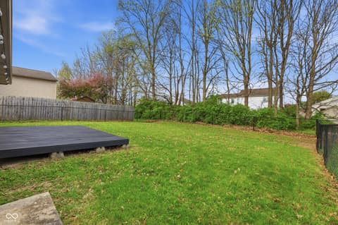 Yard at 450 Ashby Drive, Greenfield, IN