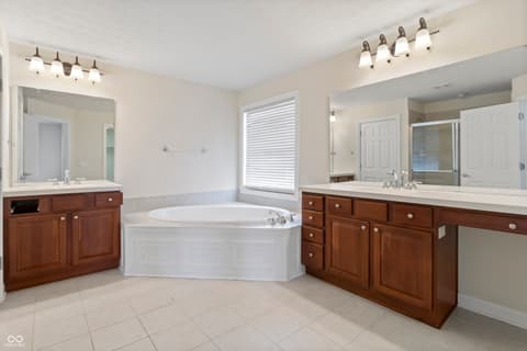 Photo of 12558 Talon Crest Drive, Fishers, IN