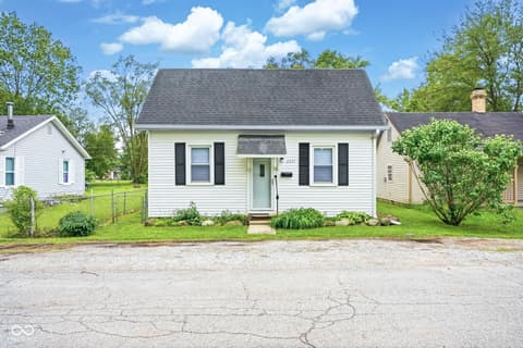2231 Park Avenue, Columbus, IN 47201