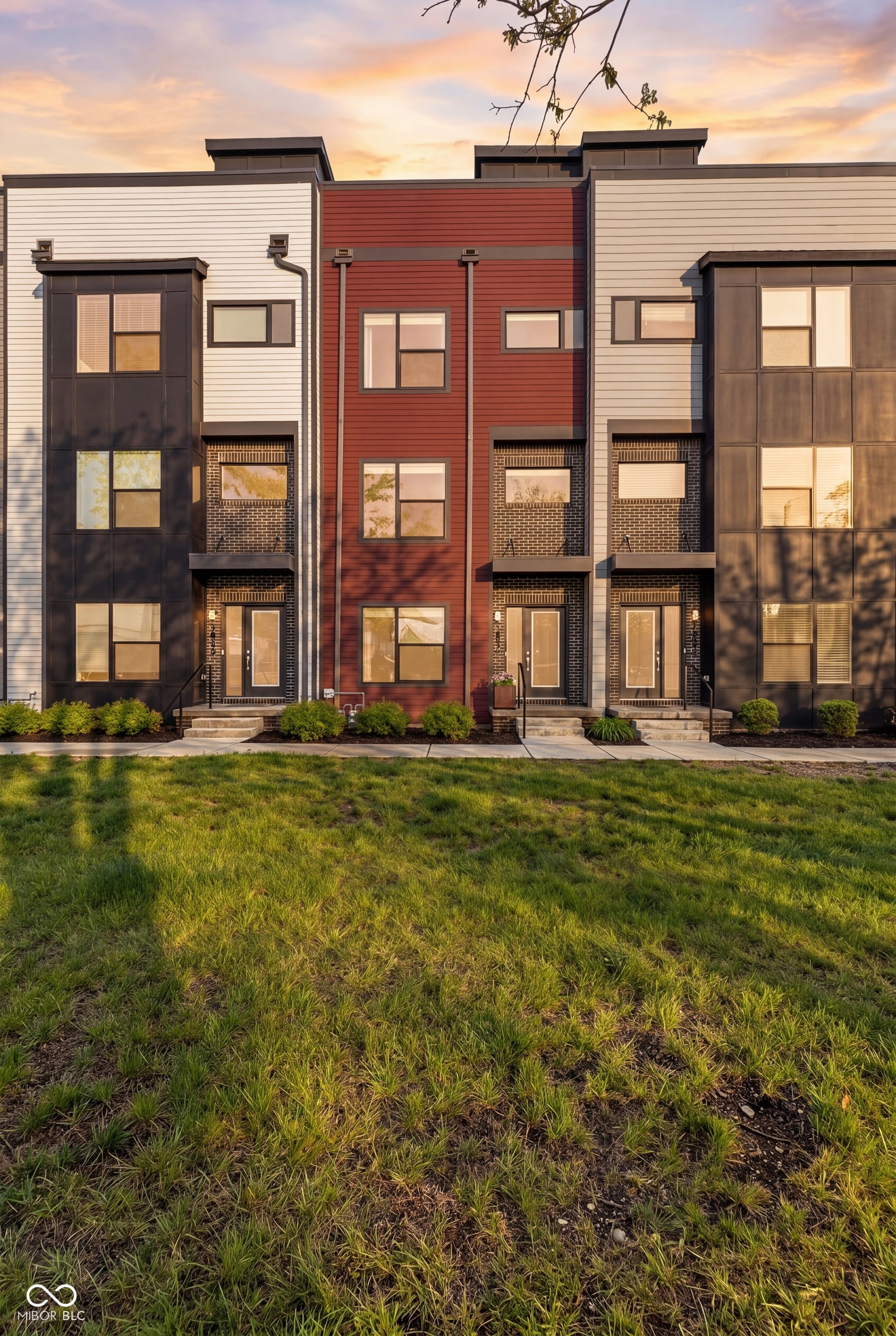 Photo of 1808 Rosette Way, Indianapolis, IN