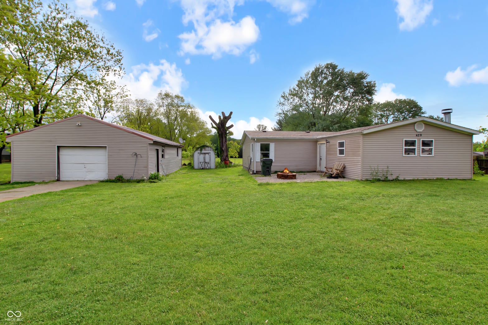 Backyard at 429 E Walnut Street, Brownstown, IN