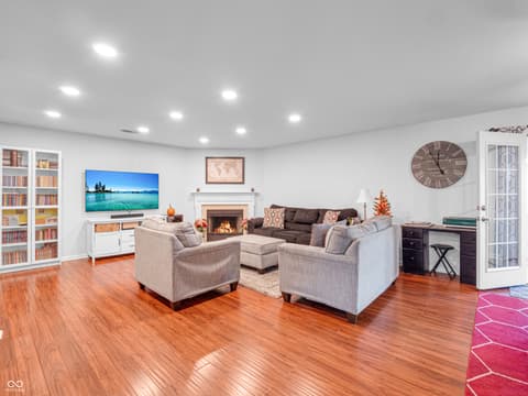 Photo of 6334 Jakes Place, Indianapolis, IN