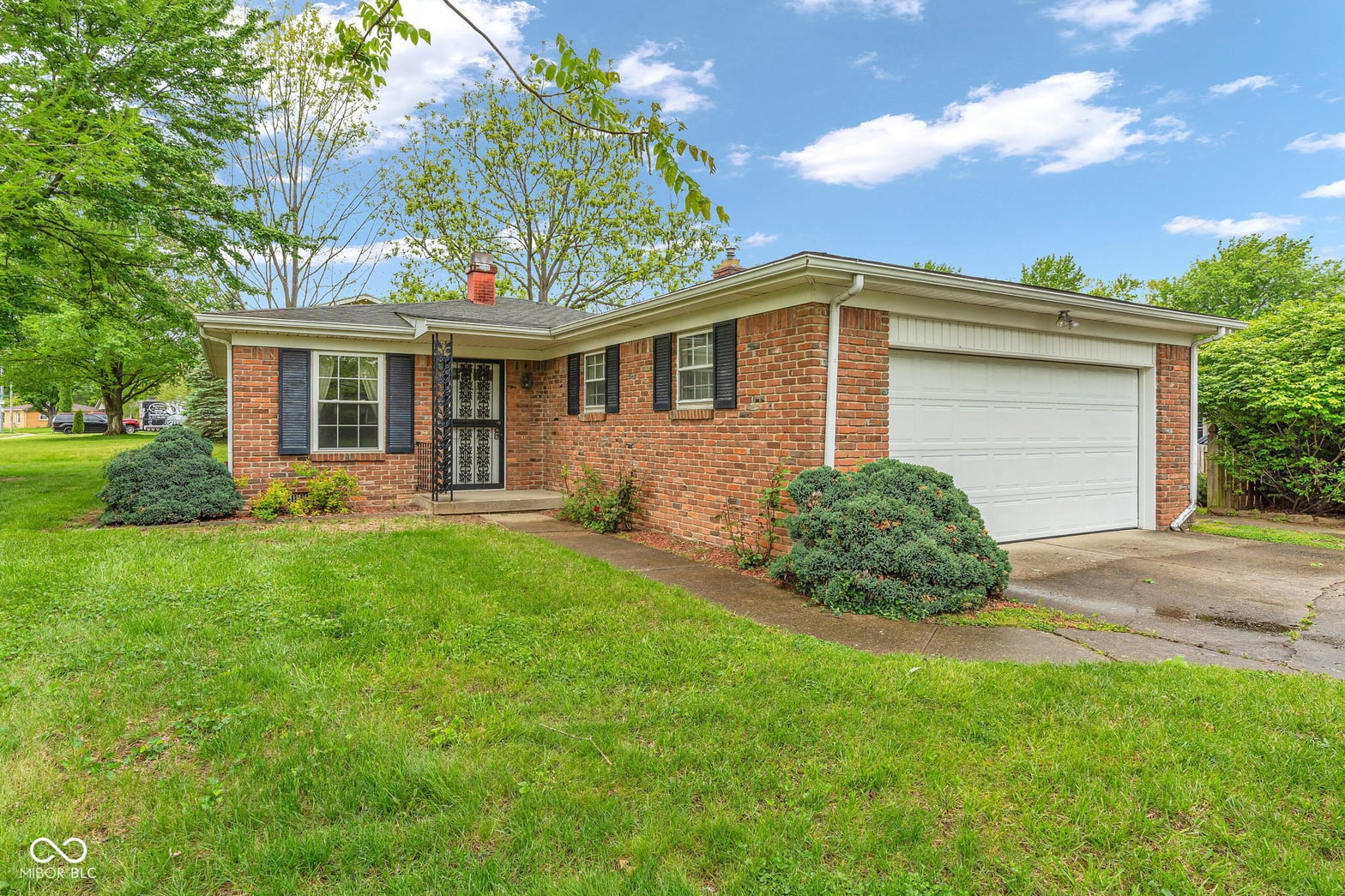 Photo of 6734 Castle Manor Drive, Indianapolis, IN