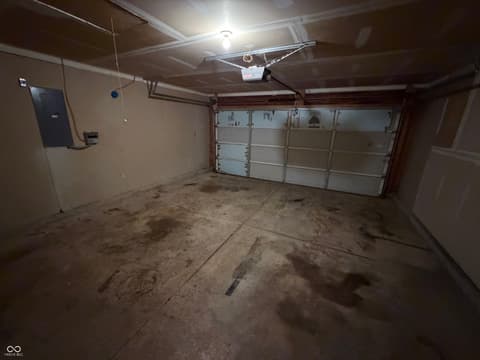 Garage at 1117 Harvest Ridge Circle, Franklin, IN