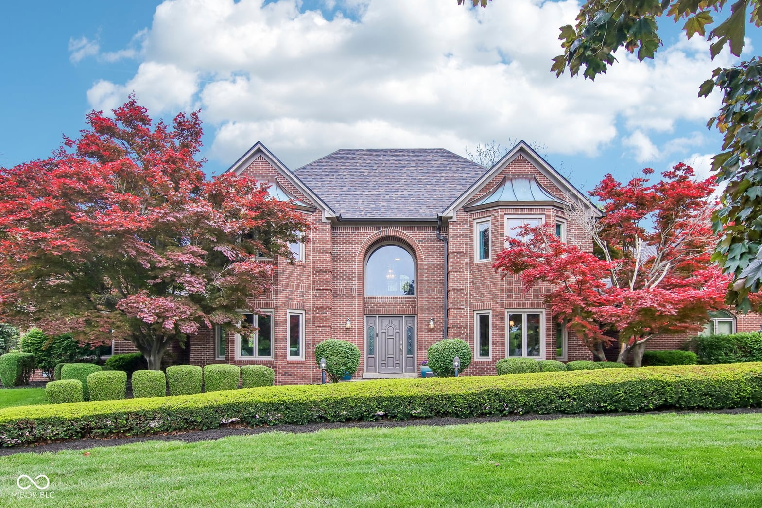 Photo of 152 Derbyshire Drive, Indianapolis, IN