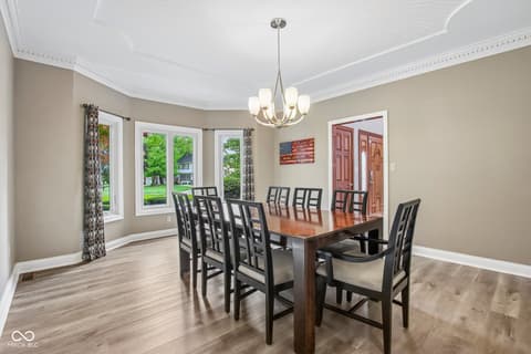 Photo of 152 Derbyshire Drive, Indianapolis, IN