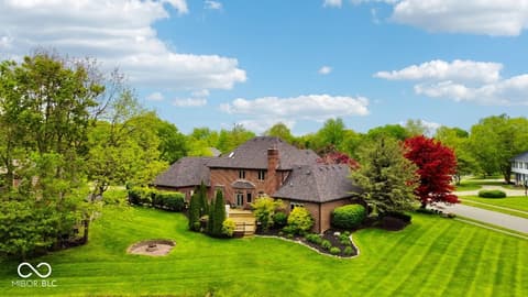 Photo of 152 Derbyshire Drive, Indianapolis, IN