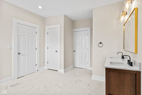 Photo of 248 W Morris Street, Indianapolis, IN