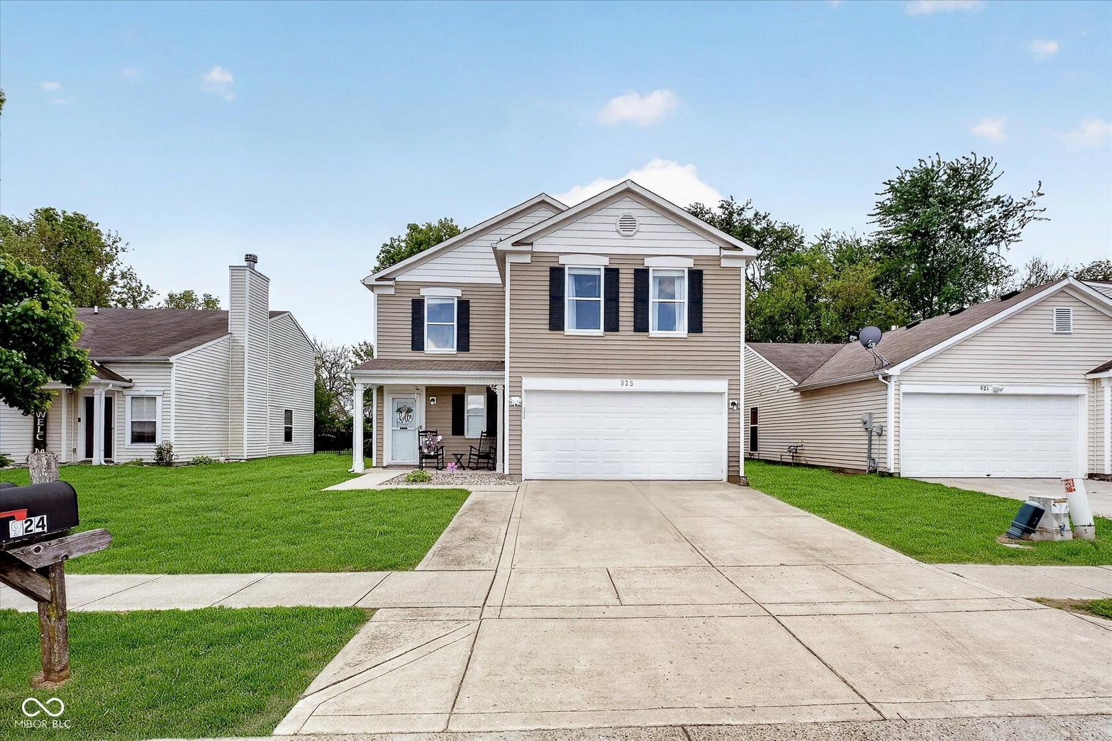 Front exterior at 925 Balto Drive, Shelbyville, IN