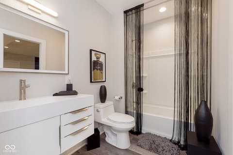 Photo of 429 W 86th Street, Indianapolis, IN
