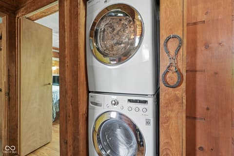 Laundry room at 23540 Newton Avenue, Noblesville, IN