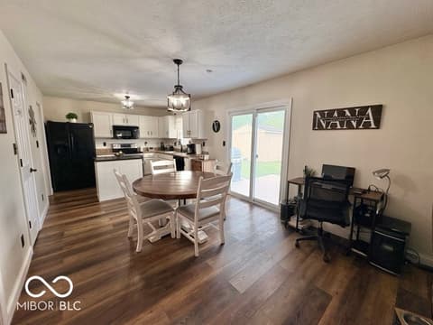 Photo of 1240 Legacy Lane, Indianapolis, IN