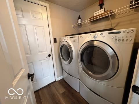 Photo of 1240 Legacy Lane, Indianapolis, IN