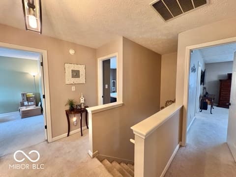Photo of 1240 Legacy Lane, Indianapolis, IN
