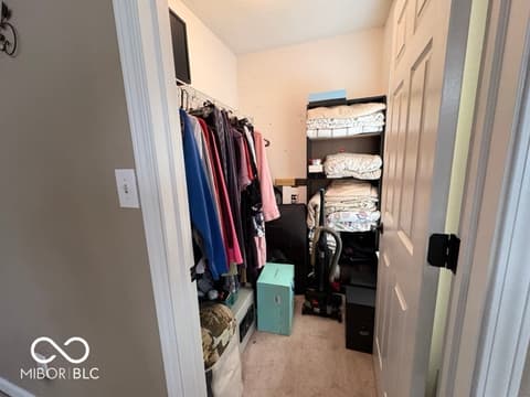 Photo of 1240 Legacy Lane, Indianapolis, IN