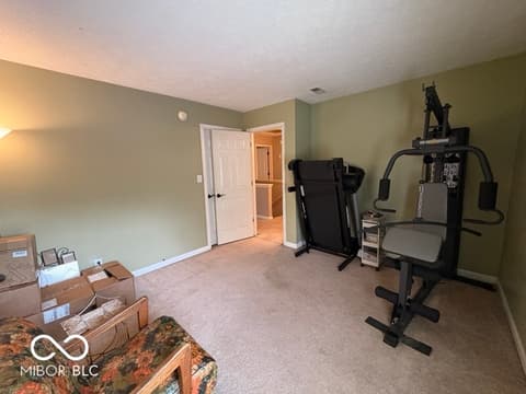Photo of 1240 Legacy Lane, Indianapolis, IN
