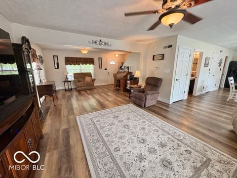 Photo of 1240 Legacy Lane, Indianapolis, IN