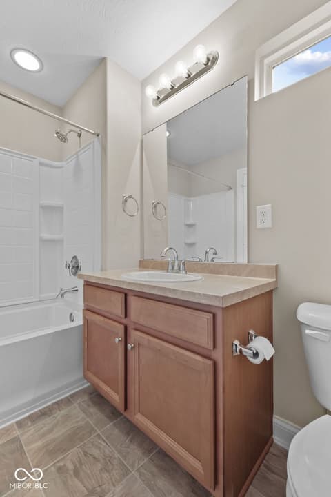 Photo of 1033 Mount Olive Road, Whiteland, IN