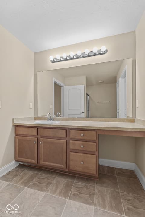 Photo of 1033 Mount Olive Road, Whiteland, IN