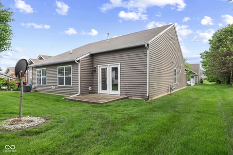 Photo of 1033 Mount Olive Road, Whiteland, IN