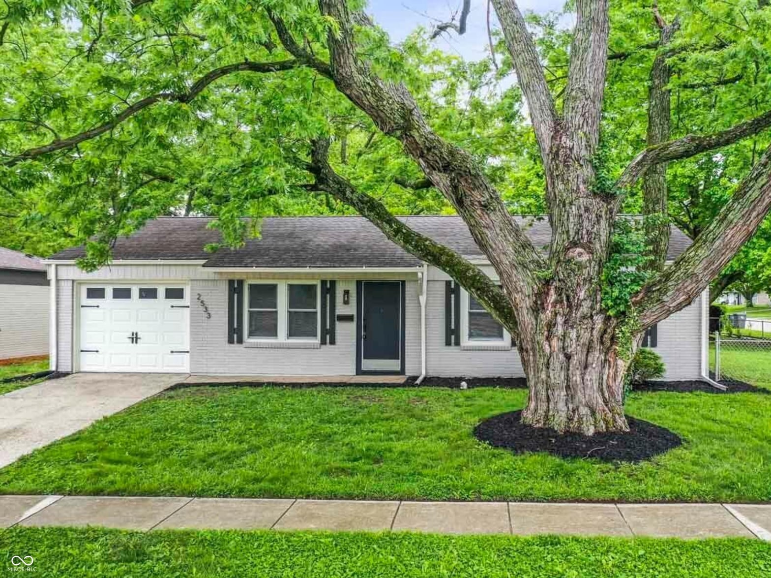 Photo of 2533 Aurie Drive, Indianapolis, IN