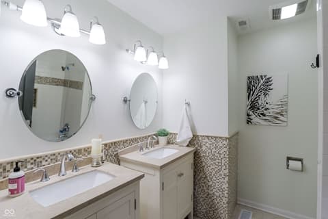 Photo of 512 Lexington Boulevard, Carmel, IN