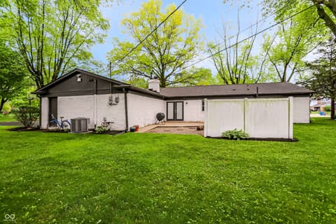 Photo of 512 Lexington Boulevard, Carmel, IN