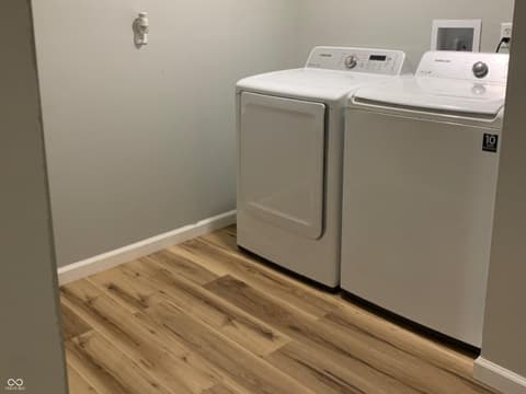 Laundry room at 2469 Country Manor Street, North Vernon, IN
