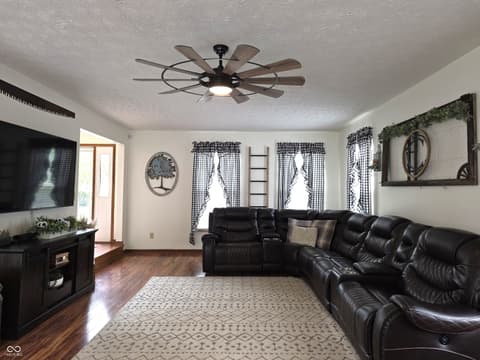 Photo of 1518 Pippin Drive, Greenfield, IN