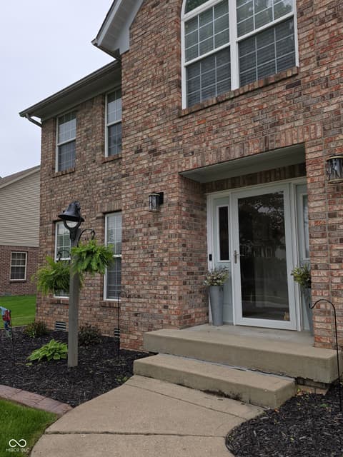Photo of 1518 Pippin Drive, Greenfield, IN