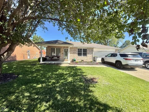 1251 Pin Oak Circle, Seymour, IN 47274