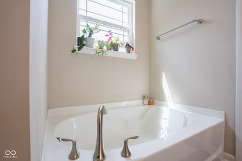 Photo of 6671 Dunkirk Drive, McCordsville, IN