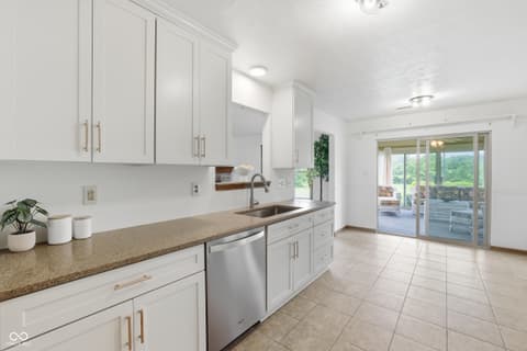 Photo of 1423 Finnegan Court, Indianapolis, IN