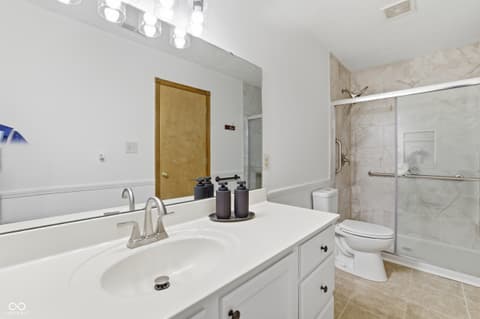 Photo of 1423 Finnegan Court, Indianapolis, IN