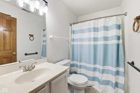 Photo of 1423 Finnegan Court, Indianapolis, IN