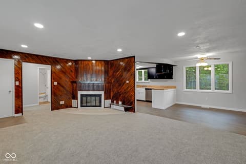 Living room at 2525 E Jackson Street, Muncie, IN