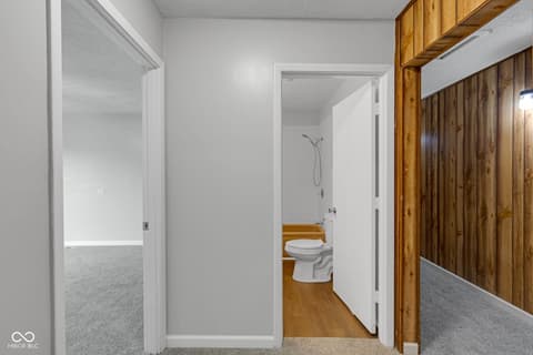 Hallway at 2525 E Jackson Street, Muncie, IN