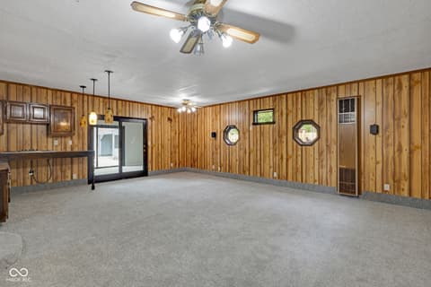 Living room at 2525 E Jackson Street, Muncie, IN