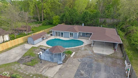Pool at 2525 E Jackson Street, Muncie, IN