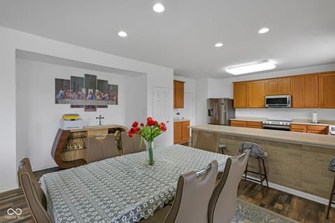 Dining room at 11185 Guy Street, Fishers, IN
