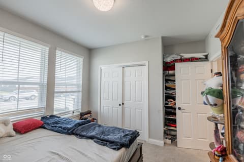 Photo of 8910 Howlett Lane, Indianapolis, IN
