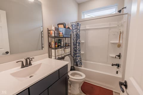 Photo of 8910 Howlett Lane, Indianapolis, IN