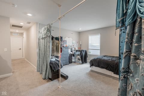 Photo of 8910 Howlett Lane, Indianapolis, IN