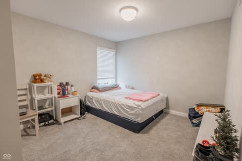Photo of 8910 Howlett Lane, Indianapolis, IN