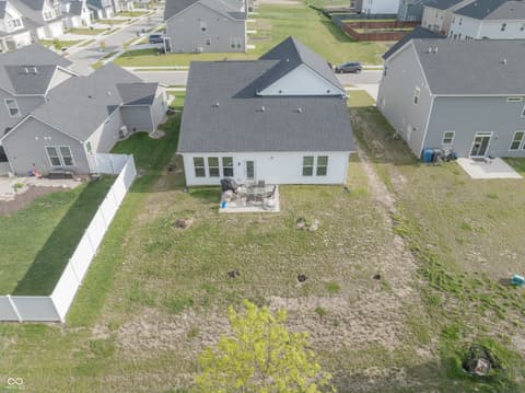 Photo of 8910 Howlett Lane, Indianapolis, IN