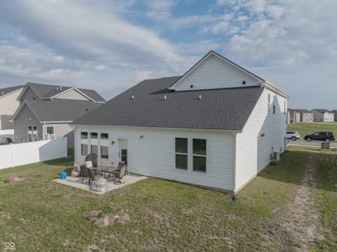 Photo of 8910 Howlett Lane, Indianapolis, IN