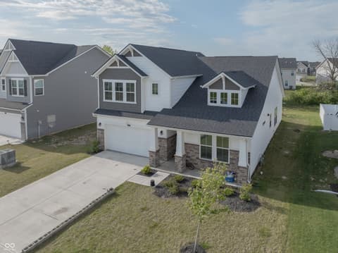 Photo of 8910 Howlett Lane, Indianapolis, IN