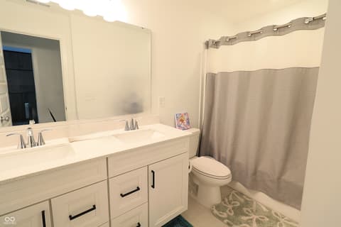 Photo of 11845 Lyndale Drive, Fishers, IN